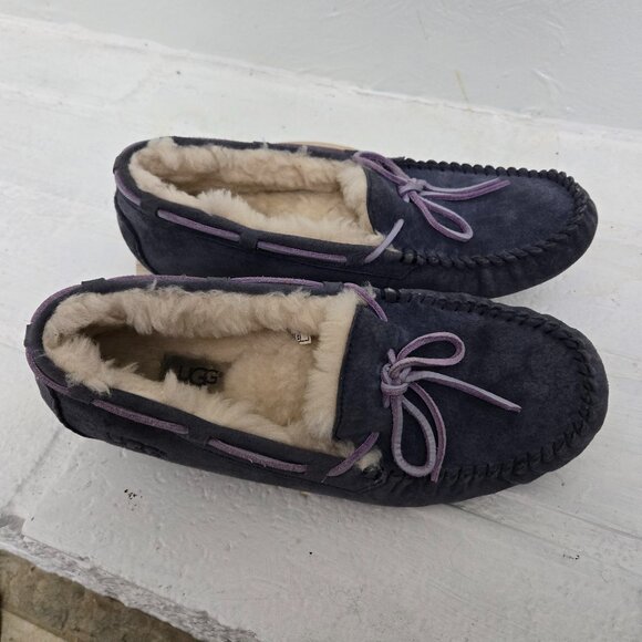 UGG Ladies Moccasin Slippers - Picture 2 of 5